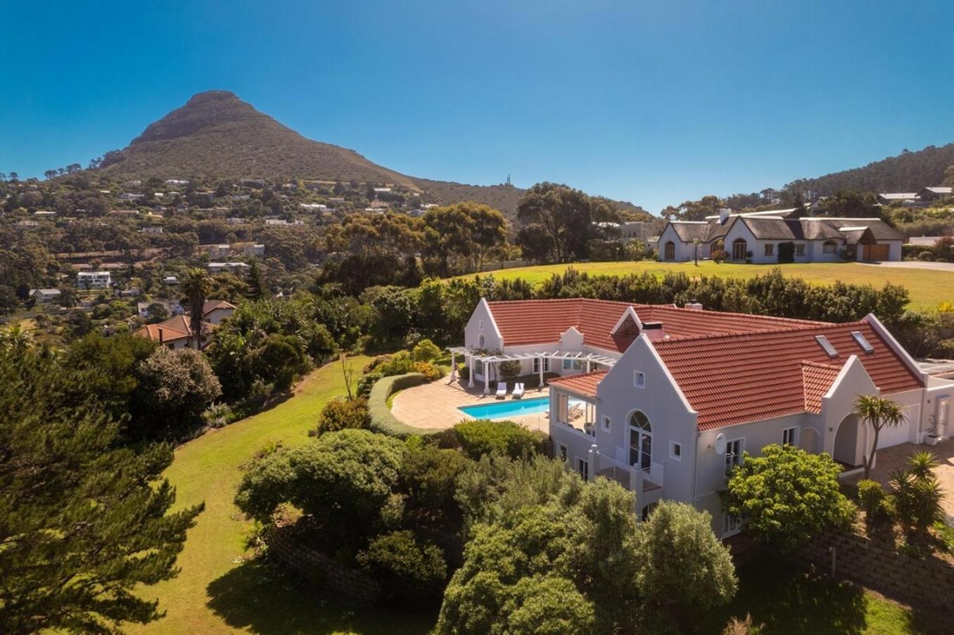 Sublime Five Bed In Glorious Setting Cape Town