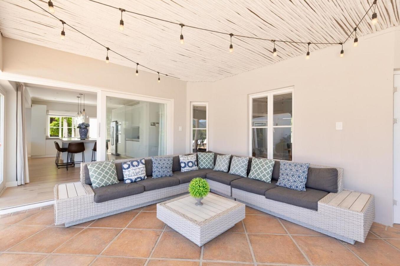 Sublime Five Bed In Glorious Setting Holiday home *