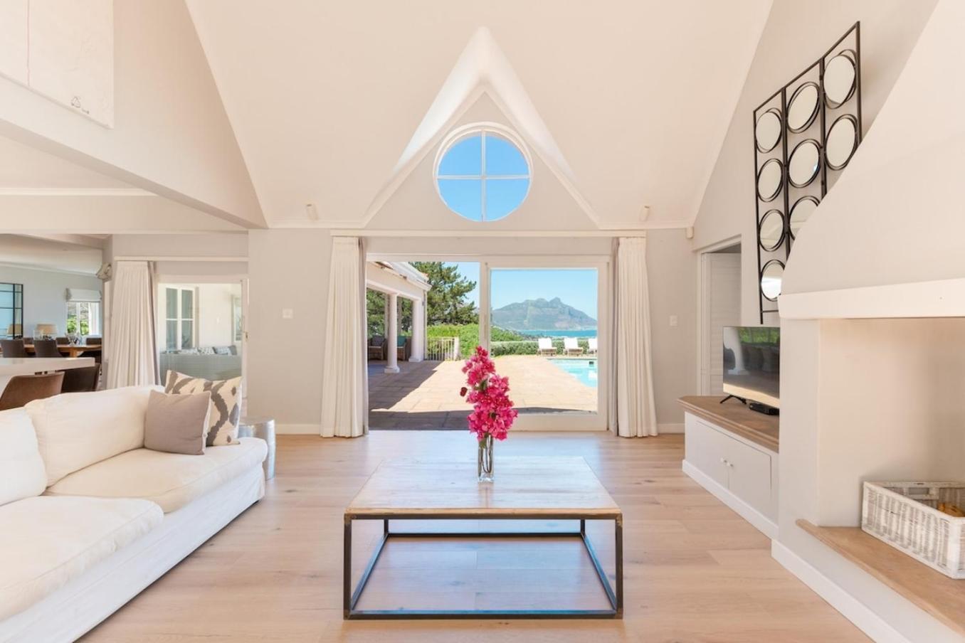 Sublime Five Bed In Glorious Setting Holiday home